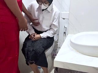 Intern Girl Used by Boss in Public Bathroom
