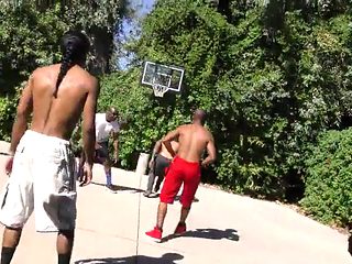 This girl is a real crowd pleaser - BBC blowbang