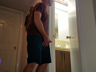 Sneaky Step Son Spies On Moms Nude Pussy