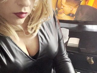 French bitch shemale Jenyfer Trans Escort porn star sexy 