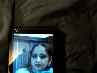 Pakistani aunty cummed on