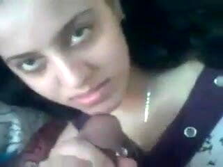 Sexy North Indian mature girl fucked