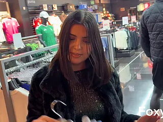 Complete Girlfriend Experience: Christmas Shopping and a Night of Sex