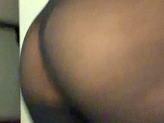 Amateur Latino sissy in black cummed on pantyhose 