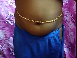 Mallu Aunty Saree Blouse Opening