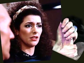 Captain ....im sensing a powerful alien weapon  !!!