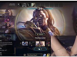 Girl Plays League Of Legends With Vibrator Slowly Massaging Her Clit With Gamer Girl