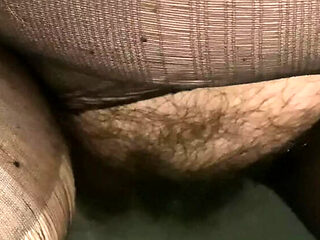 Italian MILF in Pantyhose Can't Piss After Sucking Cock in WC Toilet