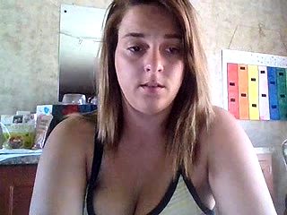 amateur summerly7 flashing boobs on live webcam