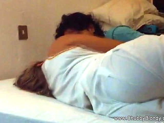 Chubby Housewife Morning Fuck