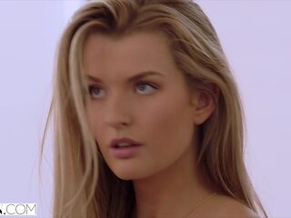 HELLCATs Side Chick Surprises her Sugar Daddy at Home