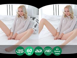 Martha in Gentle Blonde Shows Her Passionate Side - TMWVRNet