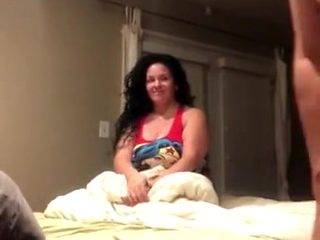 Amateur wife wants to please a dick