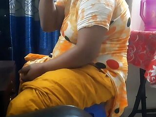 Deshi Vhabi Showing Her Big Phussy With Her Hasbend .