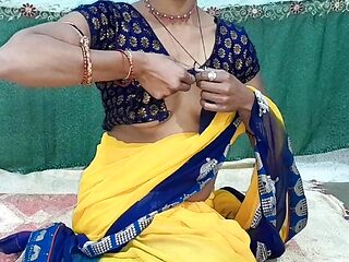 Meri biwi ki hard chudai video hot sexy Indian Village bhabhi ki jamkar chudai kiya saari raat tange utha ka chut ka Pani nikala