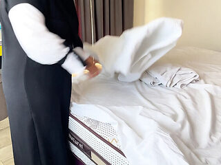 Hijab Maid Lux Eva Gets Pussy Creampie By Client While Cleaning Hotel Room - Amateur Homemade 4K