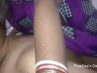 Rahul ne apne dost nadeem ke muslim wife ko choda