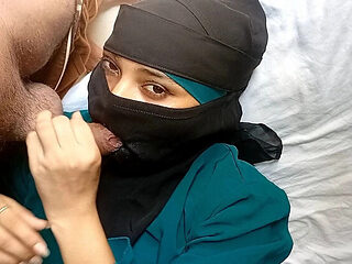 Indian Muslim Girl Dearshivani Face Fuck & Cum Swallowing Blowjob