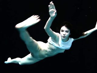 Amateur in the dark pool