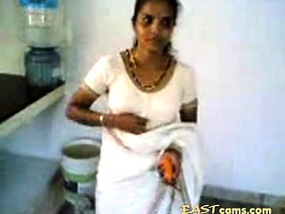 tamil show boobs in kitchen
