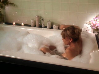 Kyra Sedgwick - ''Loverboy'' 03