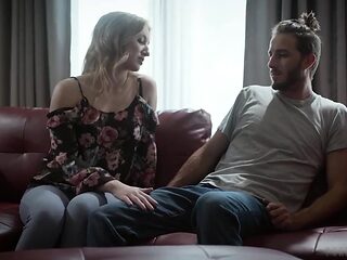 Aunts Hospitality, A Riley Reyes Story