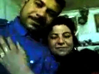 Iraqi girl withe shaved pussy get ready