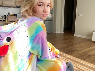 a vulgar stepsister called me to watch a movie