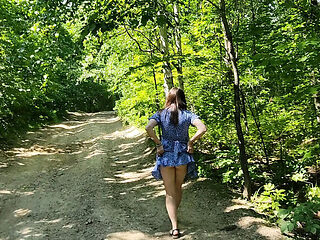 Naked Run in the Forest: Amateur Russian Girl Flashes Pussy and Big Ass Doggy Style