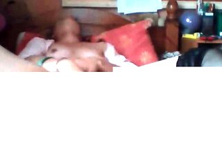 Single mom masturbating in bed son