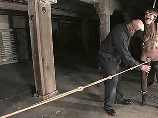 Stud Gives Hot Chick Orgasm With Ropes And Bondages