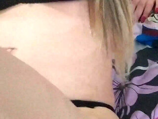 My girlfriend comes to my bedroom and we fuck