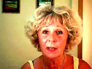 Stacked, chatty and teasing GILF