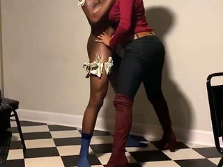 stripteaser black dance very well