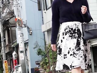 P013G05 A young wife who has fallen into an affair with her husband's best friend ... Married woman who forgets me