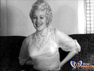 Kute Kitty 1950s Erotica Striptease Vintagepornbay