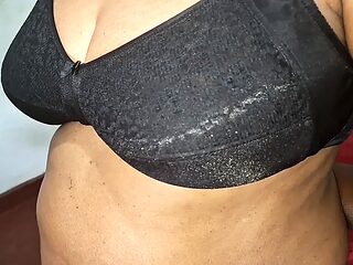 Hot Indian stepmom gives a horny blowjob after shower