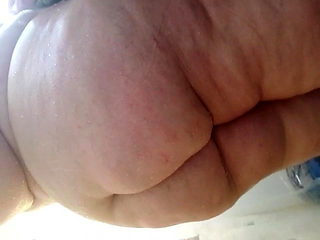  Sexy SSBBW gf in shower 2