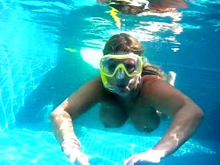 Mauritius Diving lessons in the pool