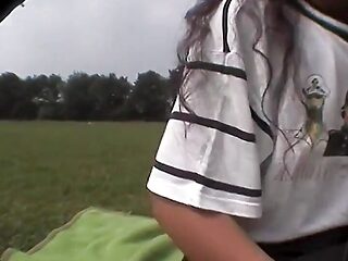 Willing Turkish Milf post on camera