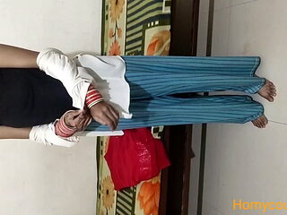 Karwa chuth pr kapde badalti newly married bhabhi ji