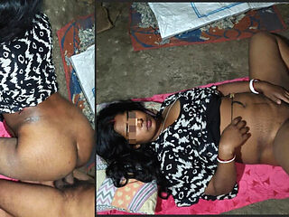 Indian Mallu Aunty Fucked Doggystyle After Getting Off The Plane - Hot Tamil Sex with Big Ass