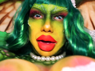 Gremlins  Monster Stepmommy Loves U!! Greta Cosplay