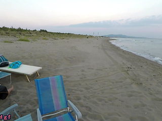 trailer - Fisting in public beach