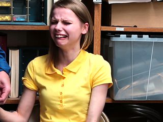 Shoplifting Gal Catarina Gets Fucked