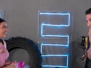 Fitness Rooms Big juggs Latina in gym