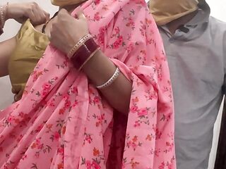 Bhabhi Fucked with Saree Shop Seller In His Shop