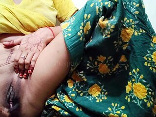 Pussy Clean Shaved Indian Desi Girl