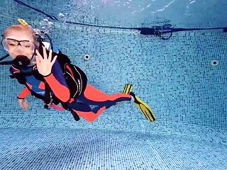 Lucy Laurens Underwater Lesbian Scuba Instructor POV Pussy Fuck Seduction