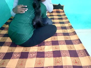 Desi girlfriend hot titts full masti